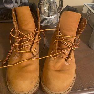 Like Brand new never worn outside Timberland unisex boots